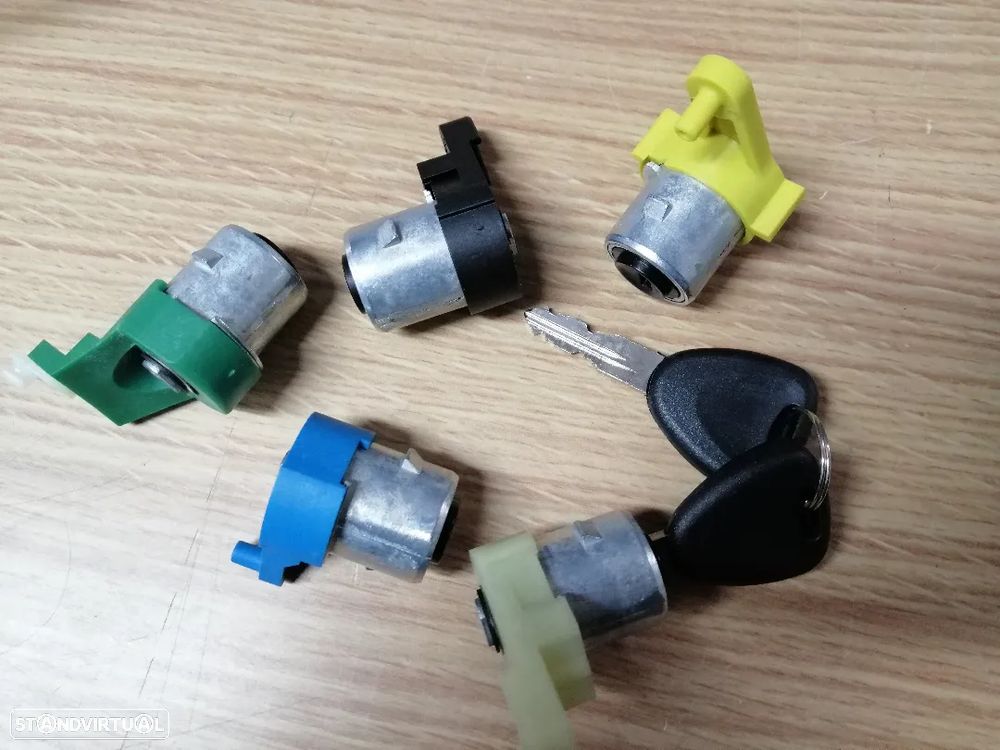 Jogo de Fechaduras / Fechos das portas com chaves novo Renault Kangoo - 1