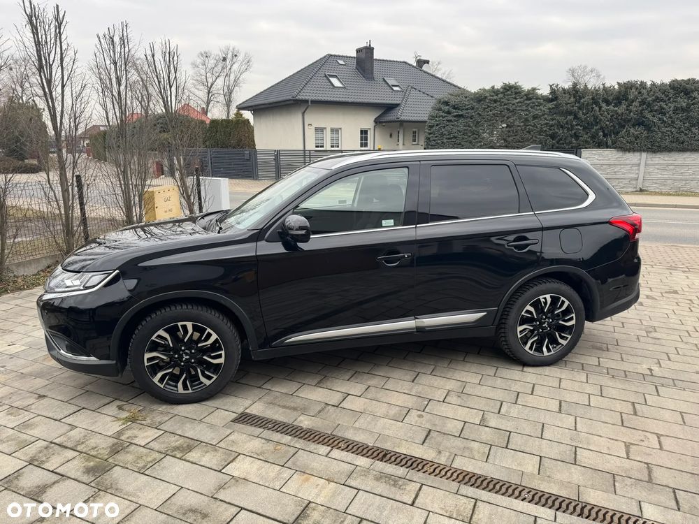 Mitsubishi Outlander 2.0 Instyle Navi 4WD CVT - 5