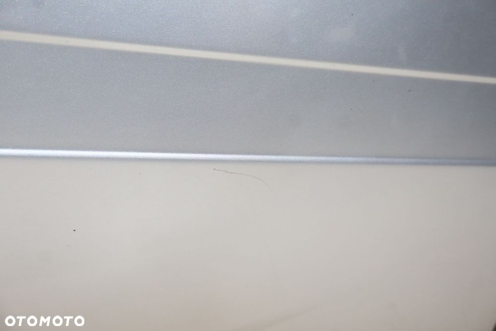 drzwi prawy tył - 10