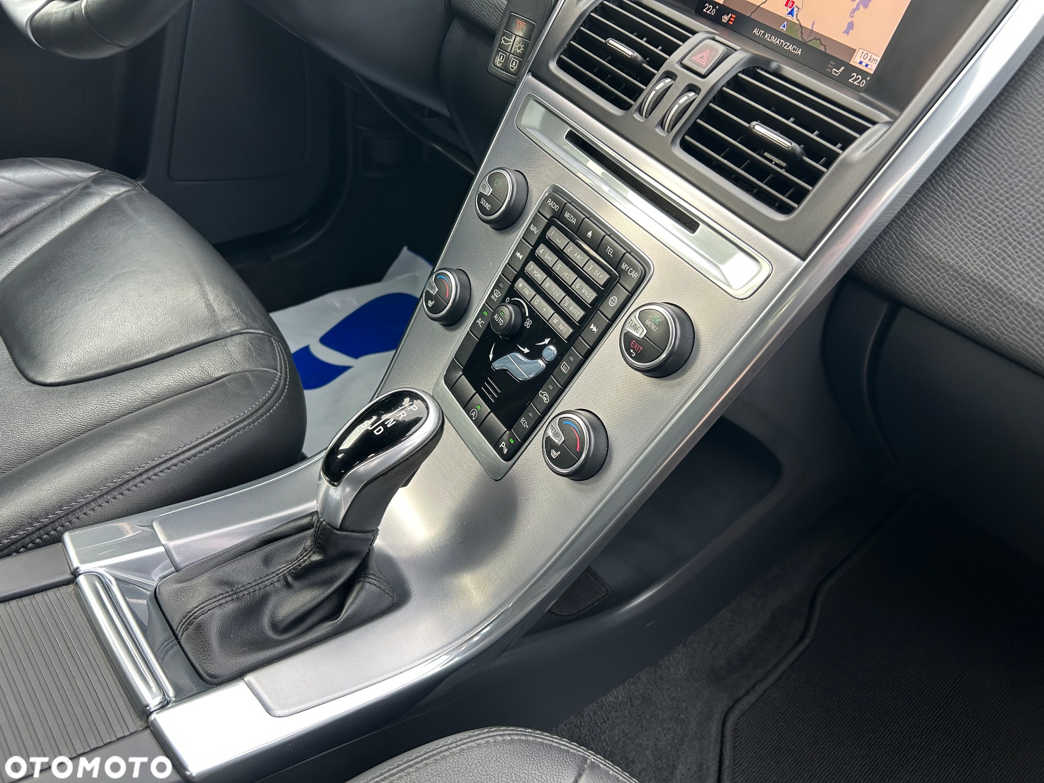 Volvo XC 60 D4 Geartronic Kinetic - 25