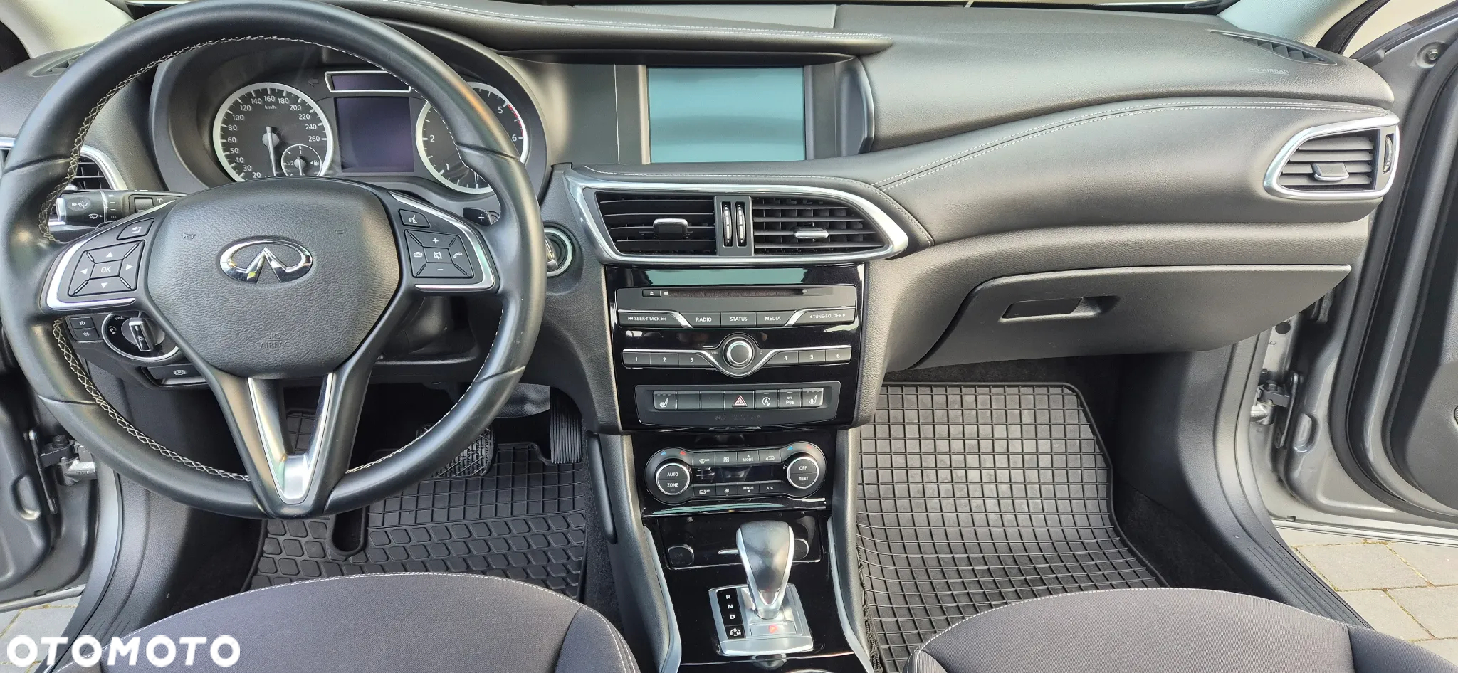 Infiniti Q30 2.2d Luxe AWD 7DCT - 8