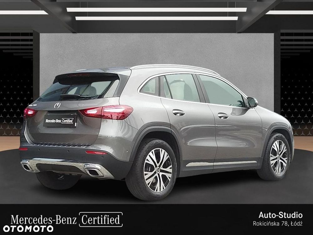 Mercedes-Benz GLA - 6