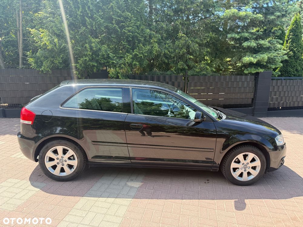 Audi A3 3-drzwiowe 1.6 Limited Edition - 4