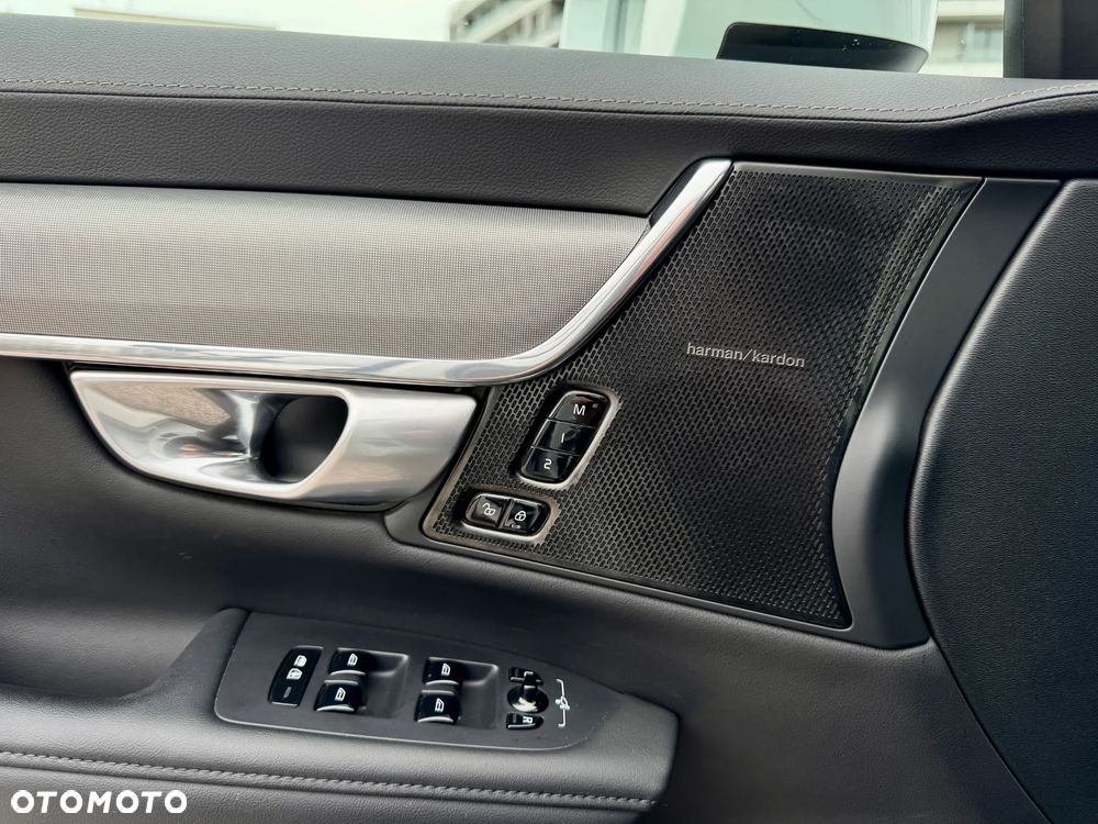 Volvo V90 Cross Country B4 D AWD Ultimate - 29