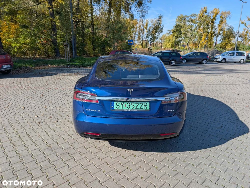 Tesla Model S 90 D - 5