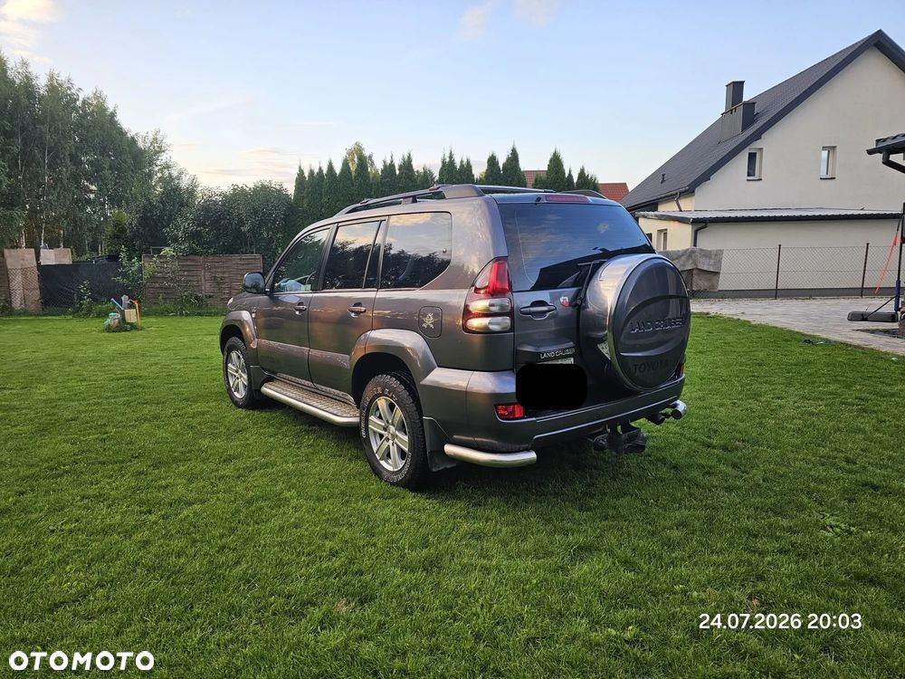 Toyota Land Cruiser - 7