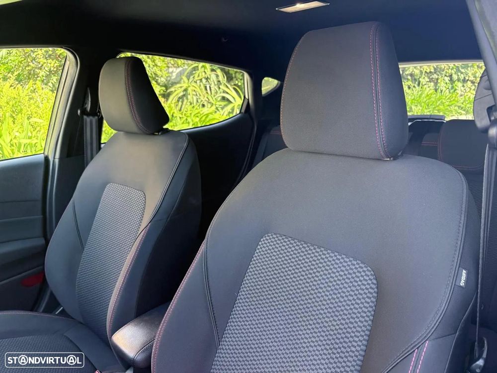 Ford Fiesta 1.0 EcoBoost ST-Line - 33
