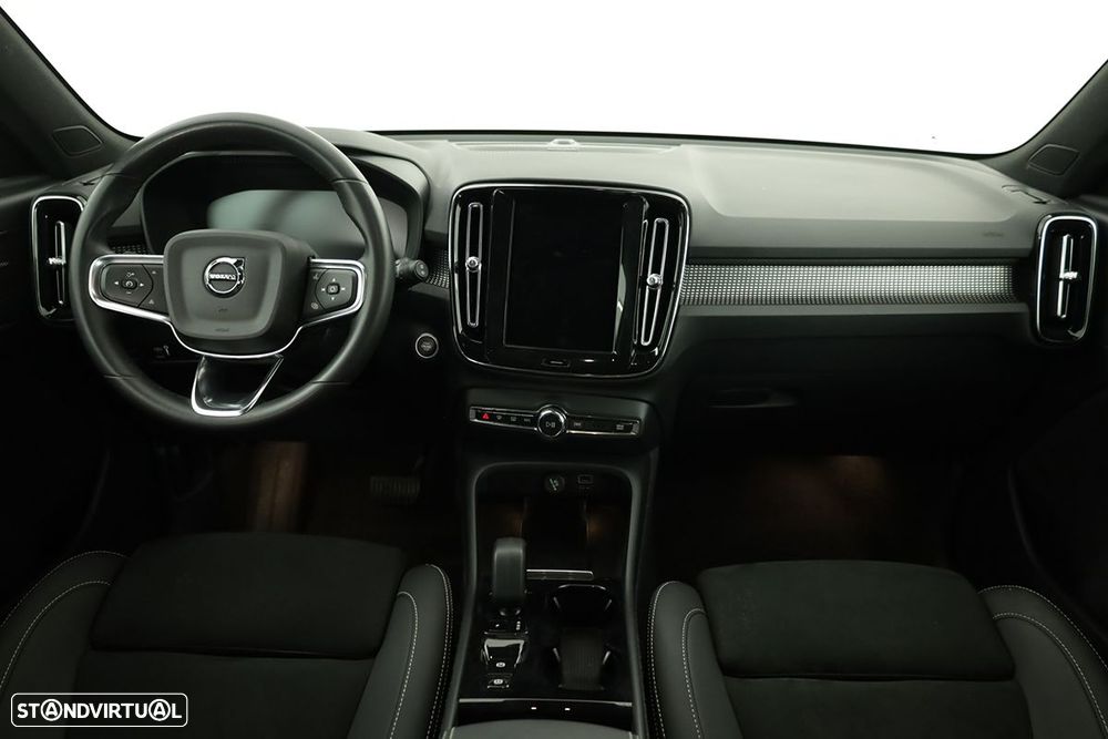 Volvo XC 40 1.5 T2 Plus Dark Auto - 8