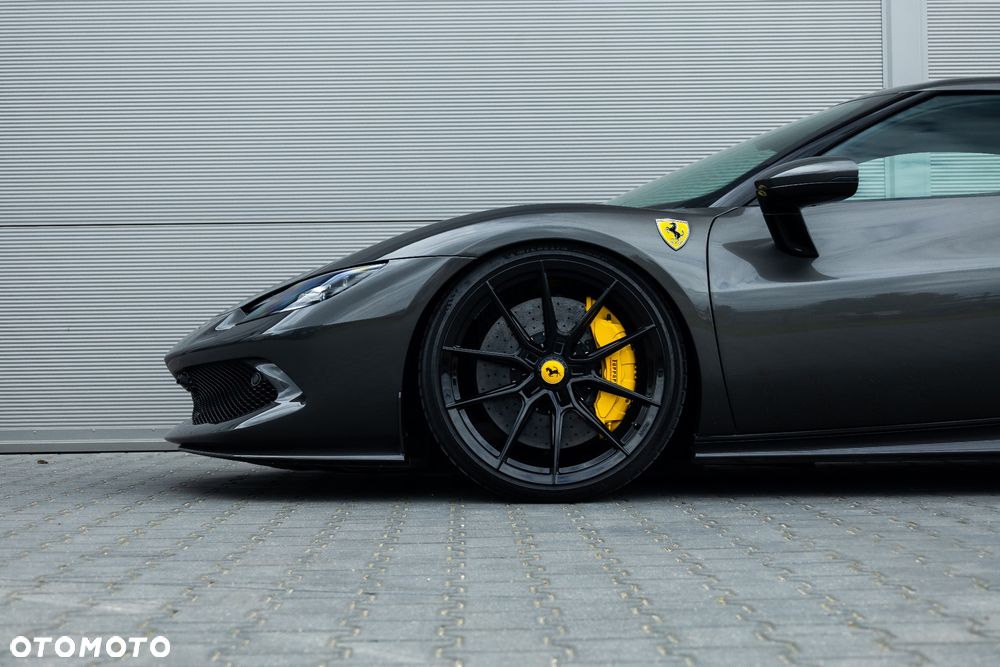 Ferrari 296 GTB - 8