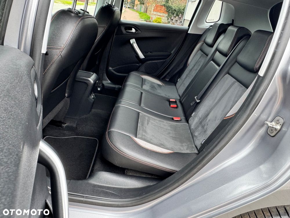Peugeot 2008 - 17