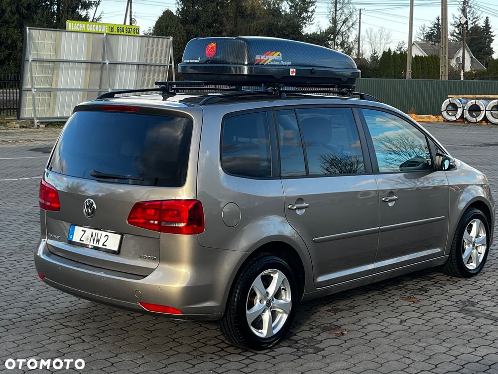 Volkswagen Touran - 3
