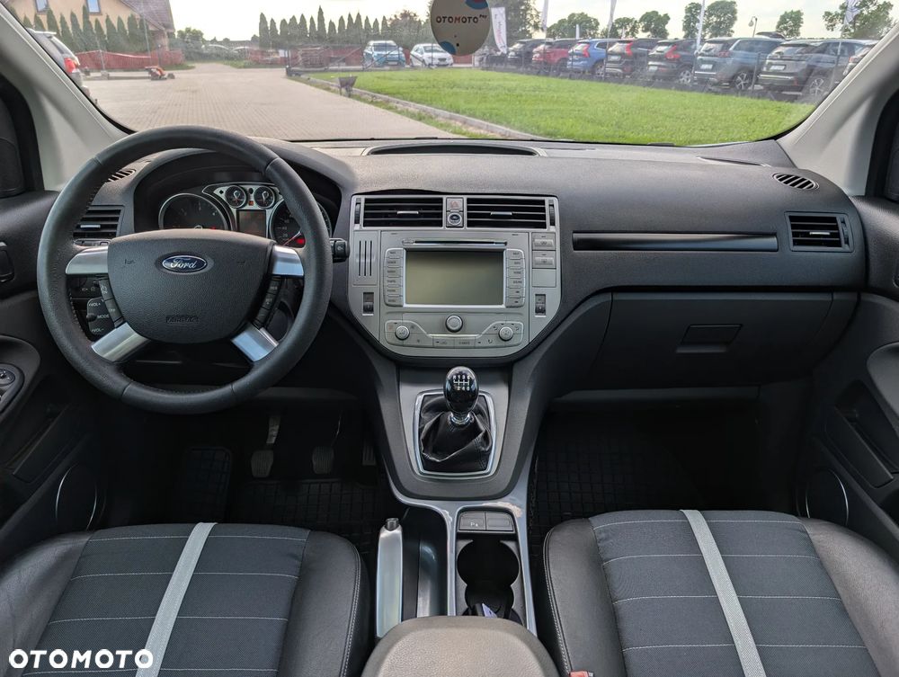 Ford Kuga 2.0 TDCi 4x4 Titanium - 23
