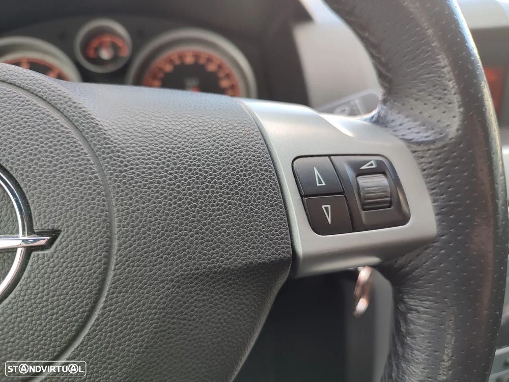 Opel Astra GTC 1.7 CDTI - 21