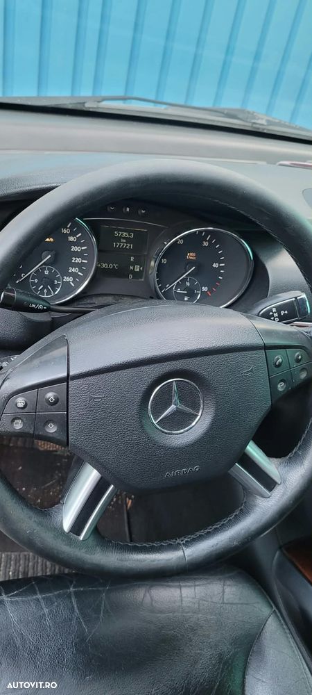 Mercedes-Benz R - 3