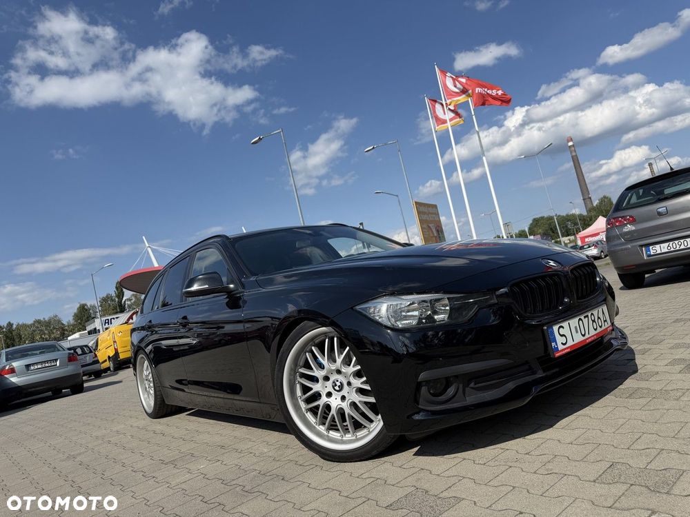 BMW Seria 3 318d - 28