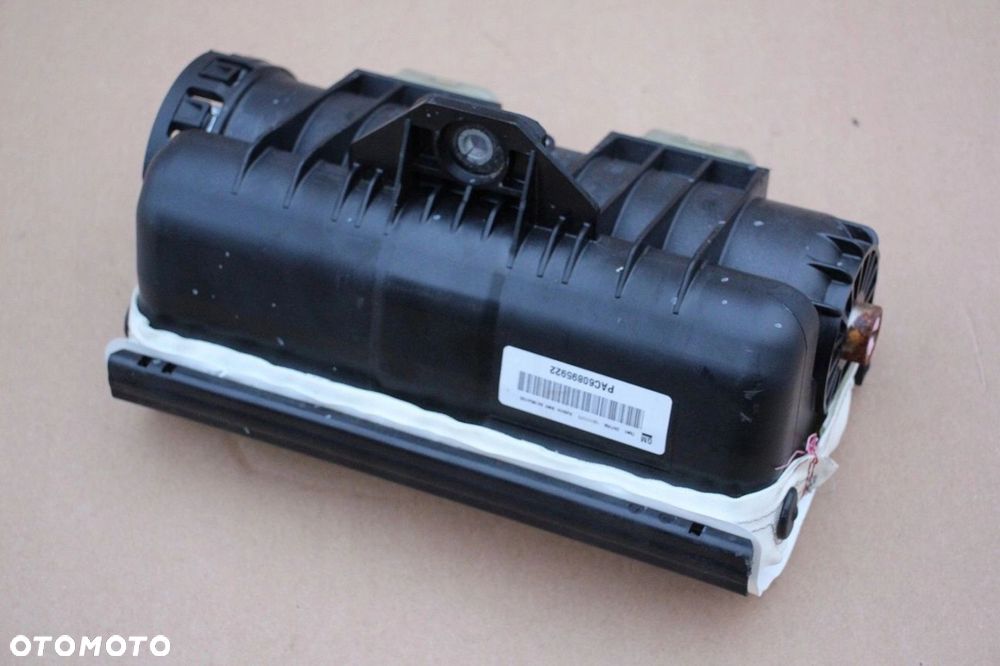 Poduszka powietrzna pasażera AIRBAG OPEL ZAFIRA B 13111177 - 2