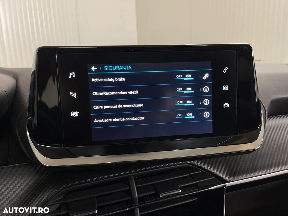 Peugeot 2008 1.5 BlueHDI FAP Active - 16