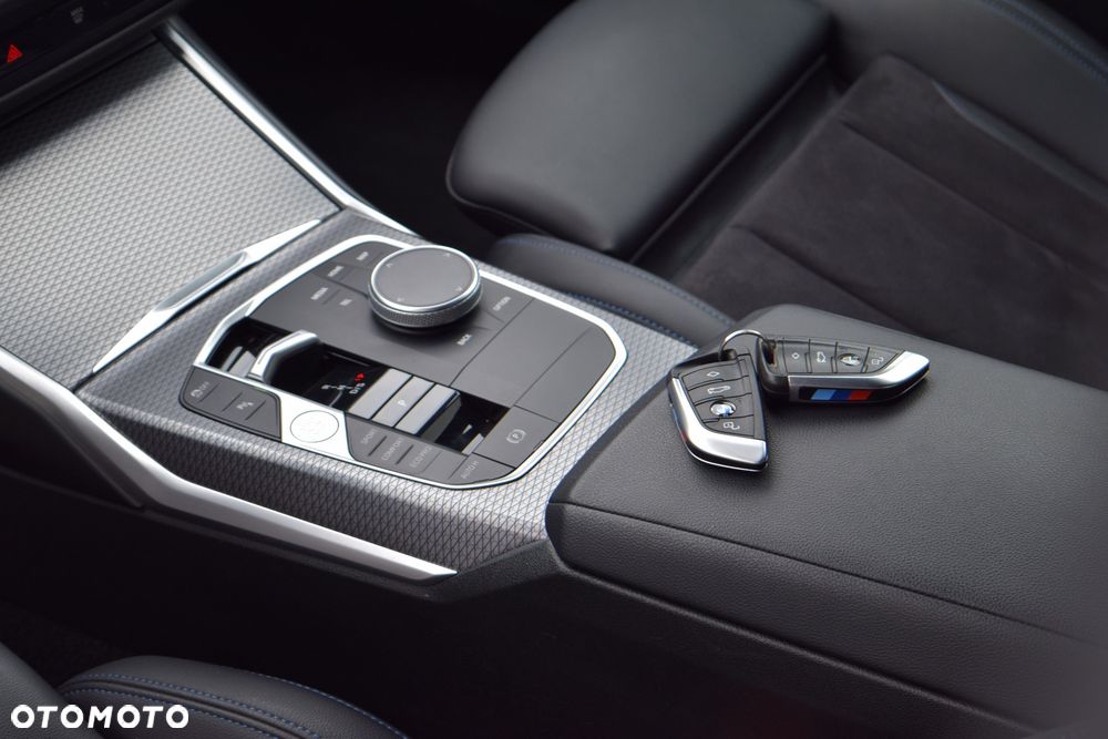 BMW Seria 3 320d xDrive mHEV M Sport sport - 14