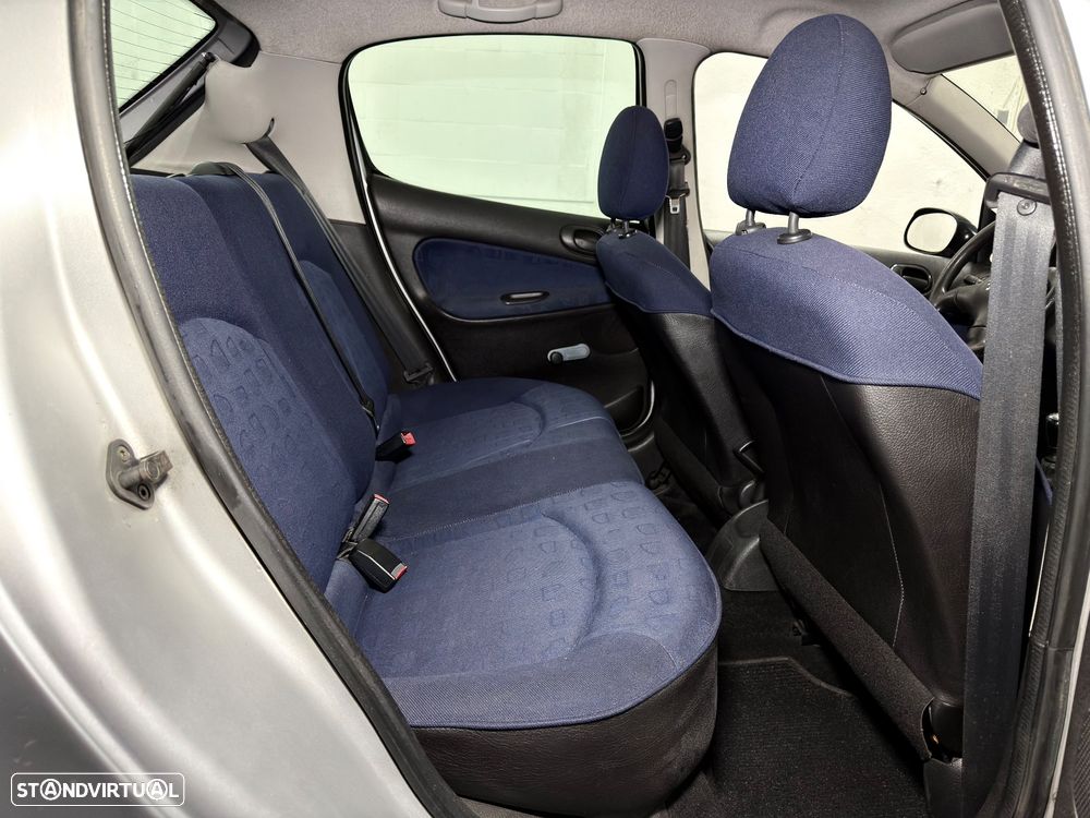 Peugeot 206 1.1 XR Présence - 9