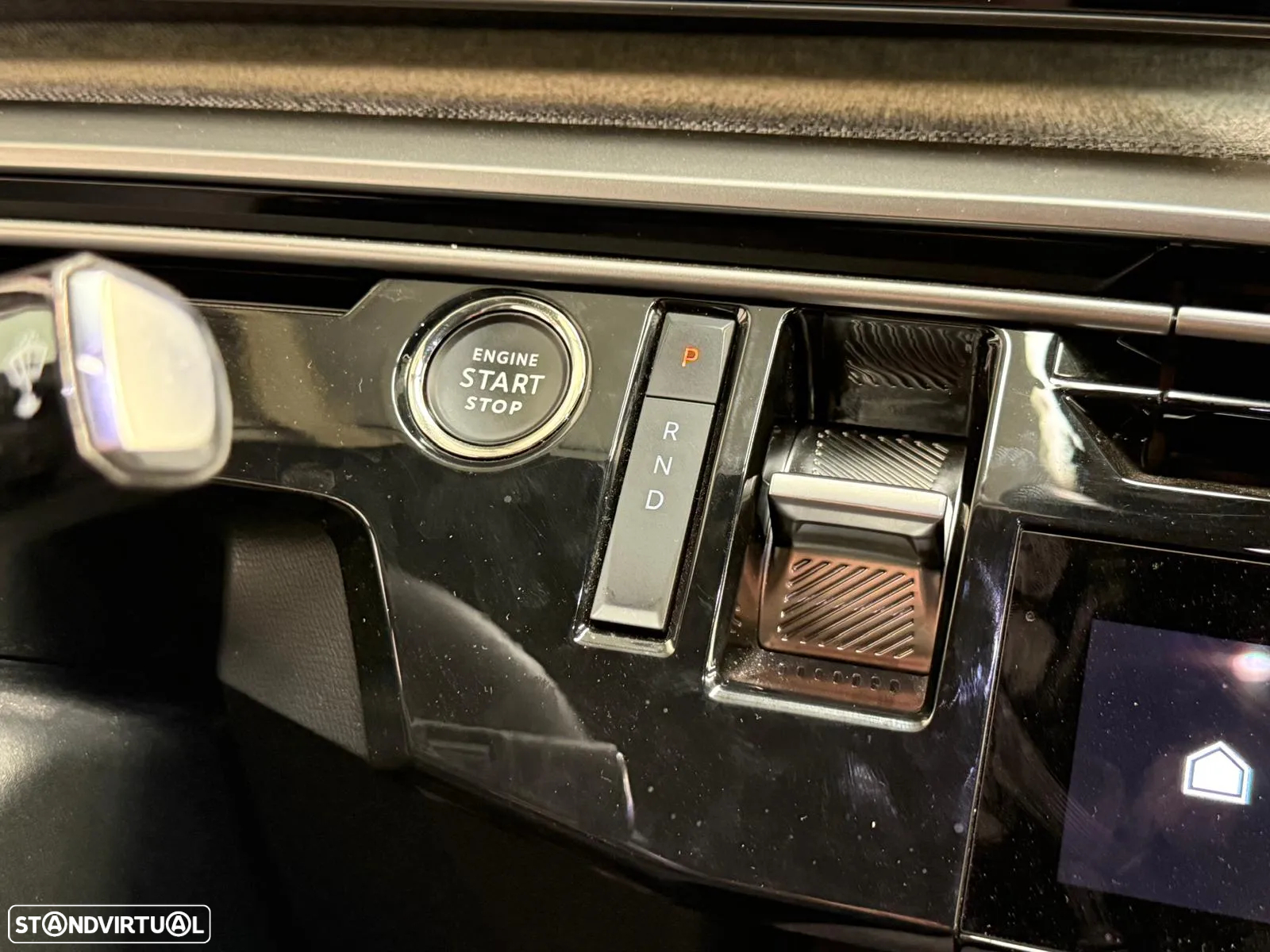 Peugeot E-3008 73 kWh Allure - 14