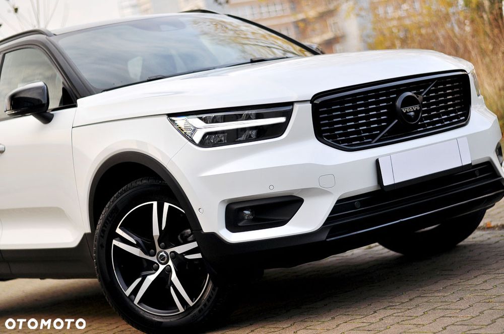 Volvo XC 40 T3 R-Design - 13