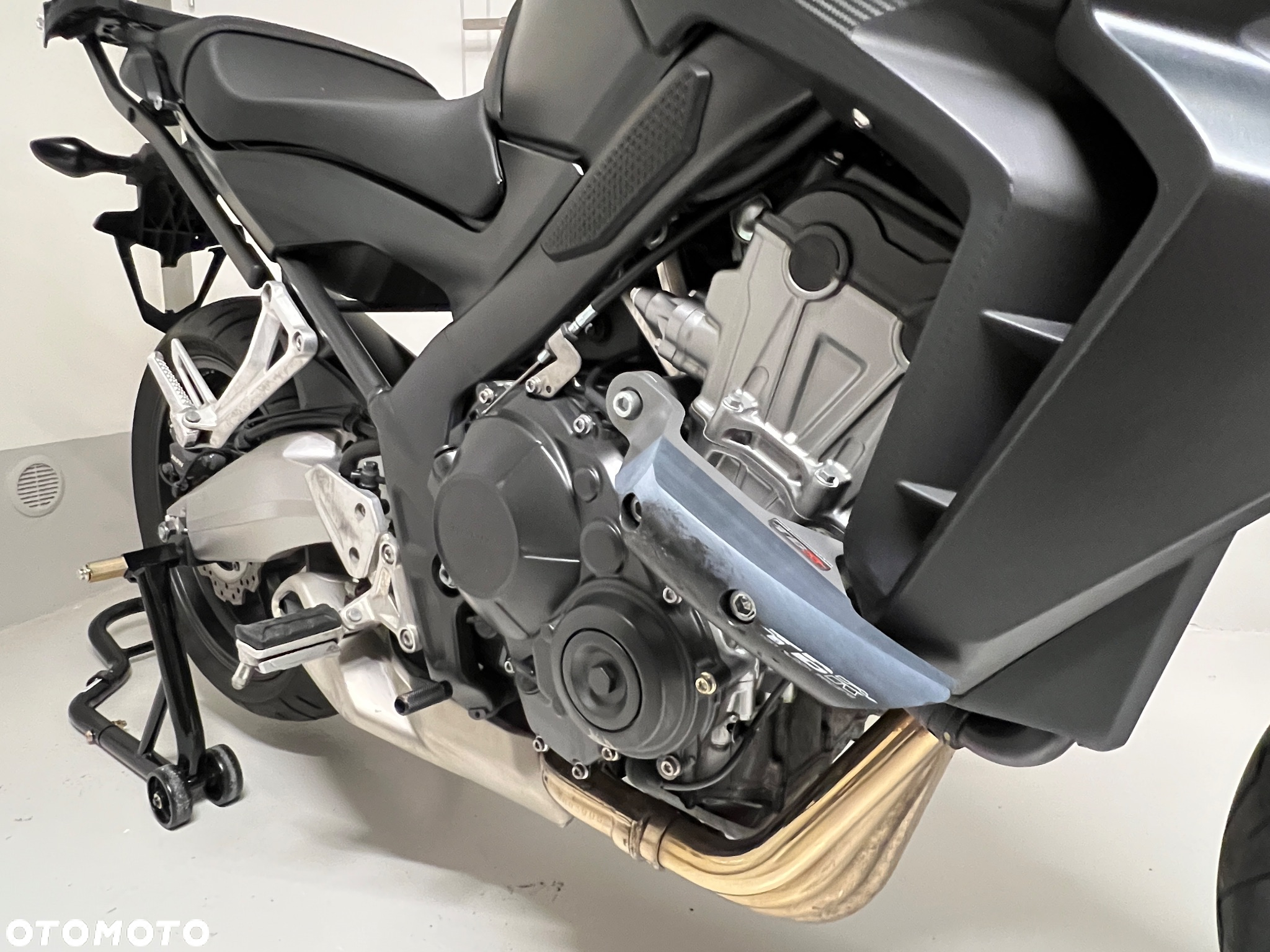 Honda CB - 2