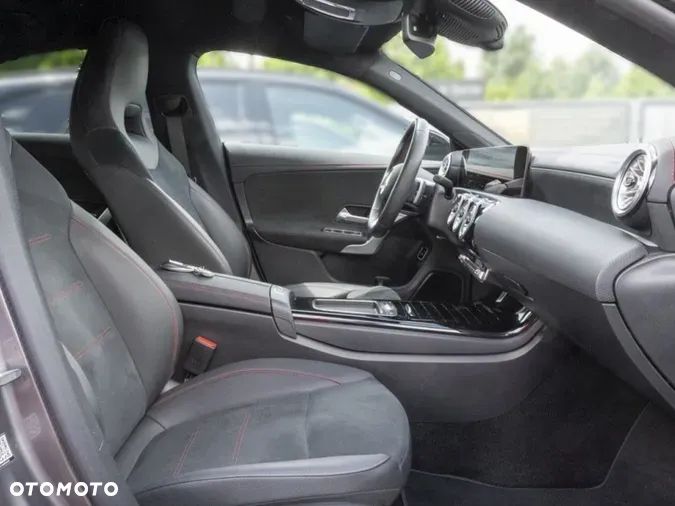 Mercedes-Benz CLA 200 AMG Line 7G-DCT - 6