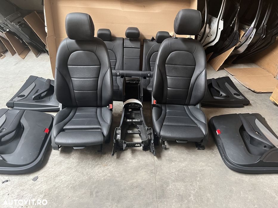 Interior Mercedes GLC coupe 2019 - 1