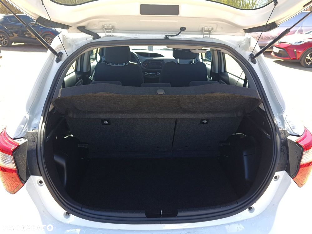 Toyota Yaris - 16