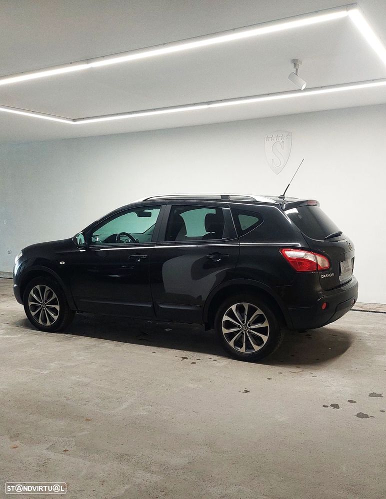 Nissan Qashqai - 4