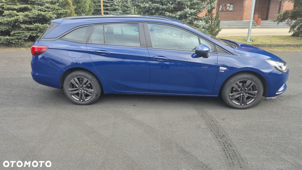 Opel Astra 1.4 Turbo 120 Jahre - 3