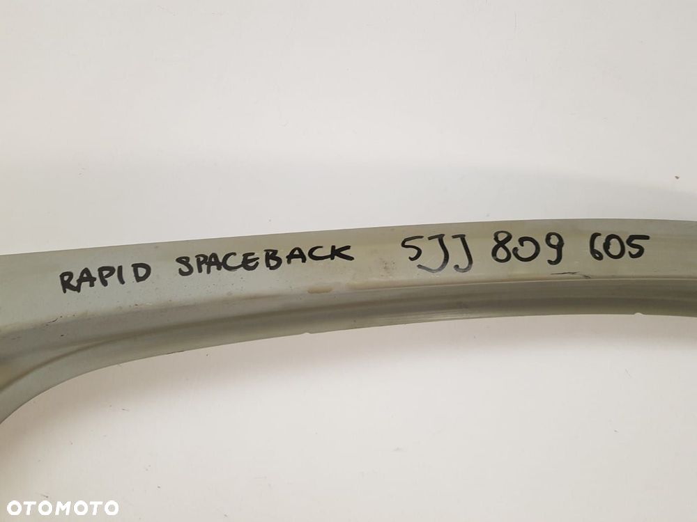 SŁUPEK SRODKOWY B POSZYCIE DACHU LEWE SKODA RAPID SPACEBACK 12-19 SEAT TOLEDO IV 4 LEWA PRZÓD 5JJ - 4