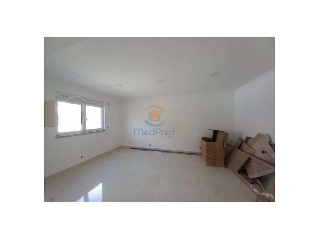 Moradia geminada T5 - Foros de Amora - Grande imagem: 5/43