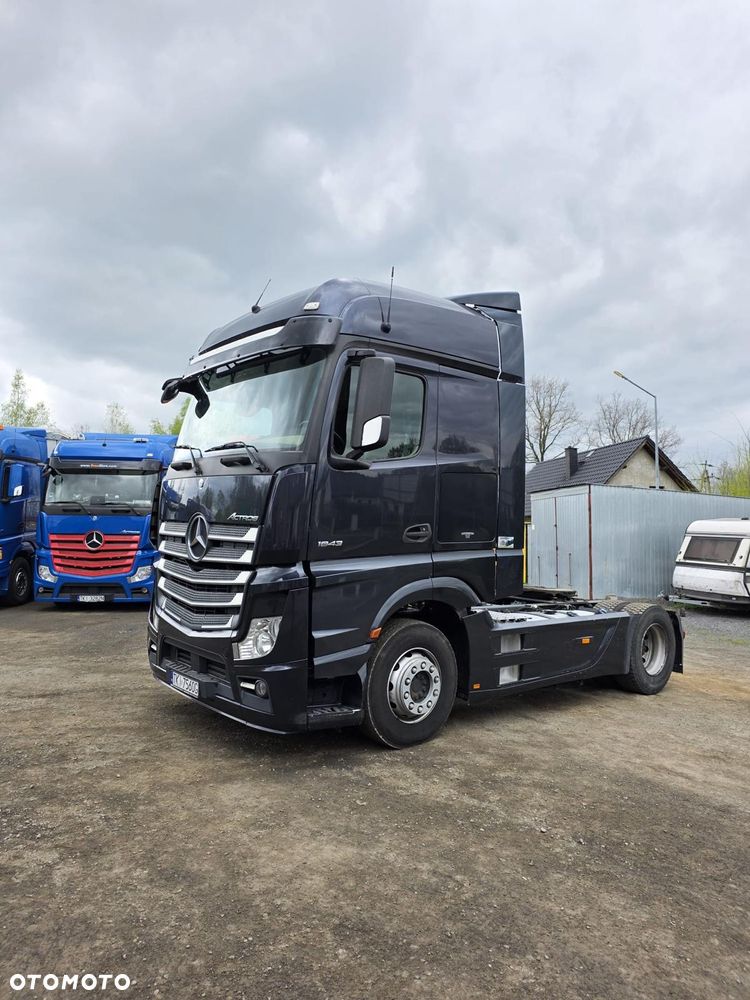 Mercedes-Benz Actros - 1