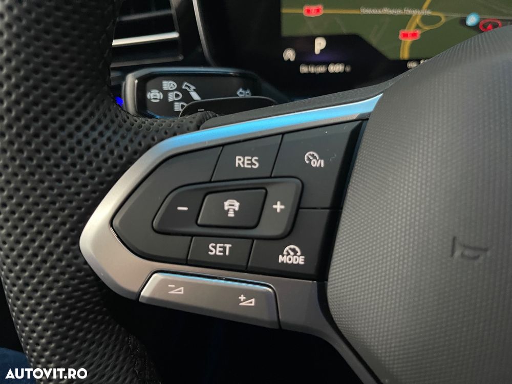 Volkswagen Touareg V6 TDI 4MOTION R-Line - 31