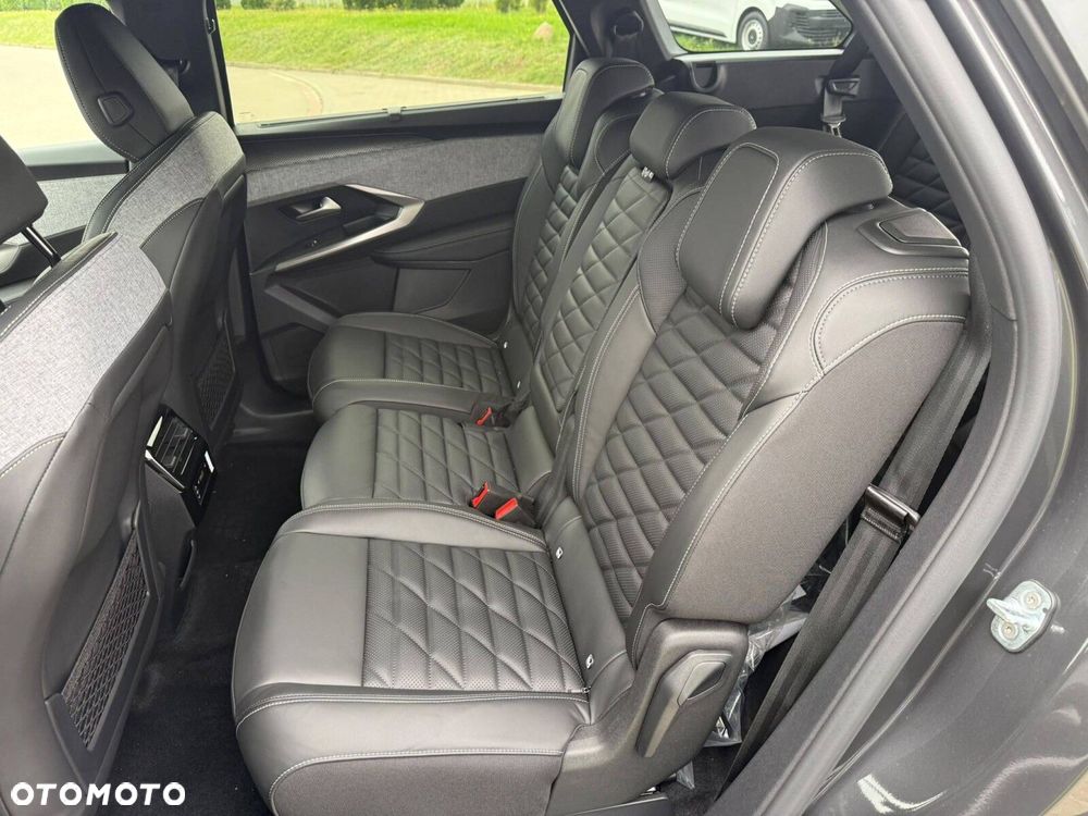 Peugeot 5008 1.2 PureTech mHEV GT Exclusive S&S e-DCS6 - 12