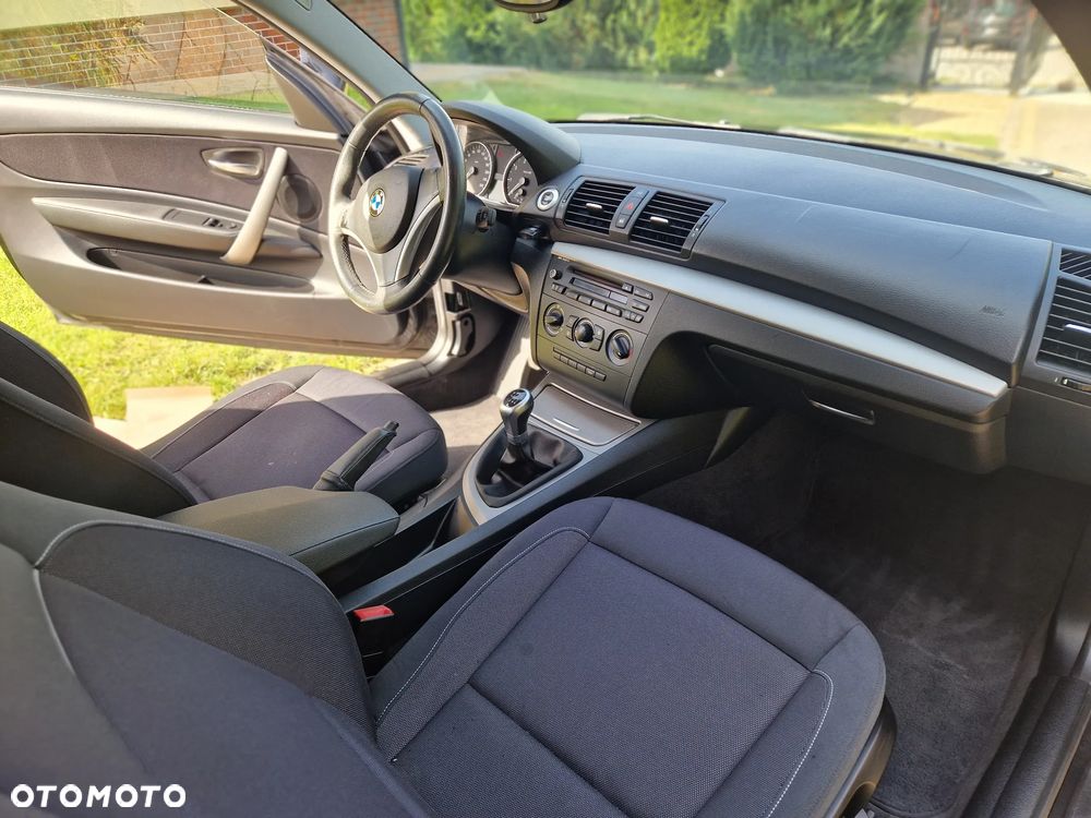 BMW Seria 1 116i - 18