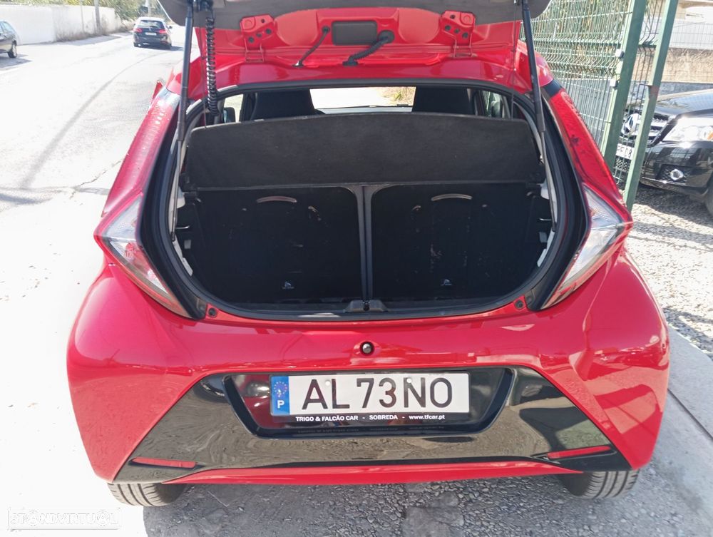 Toyota Aygo 1.0 X-Play - 16