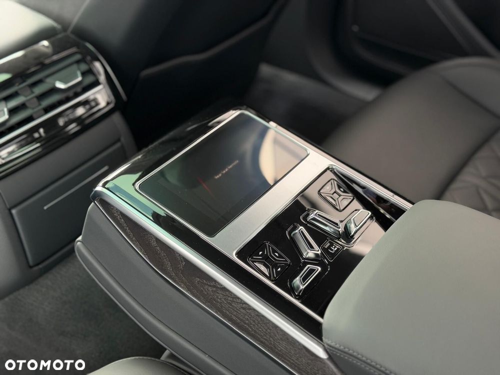 Audi A8 - 22