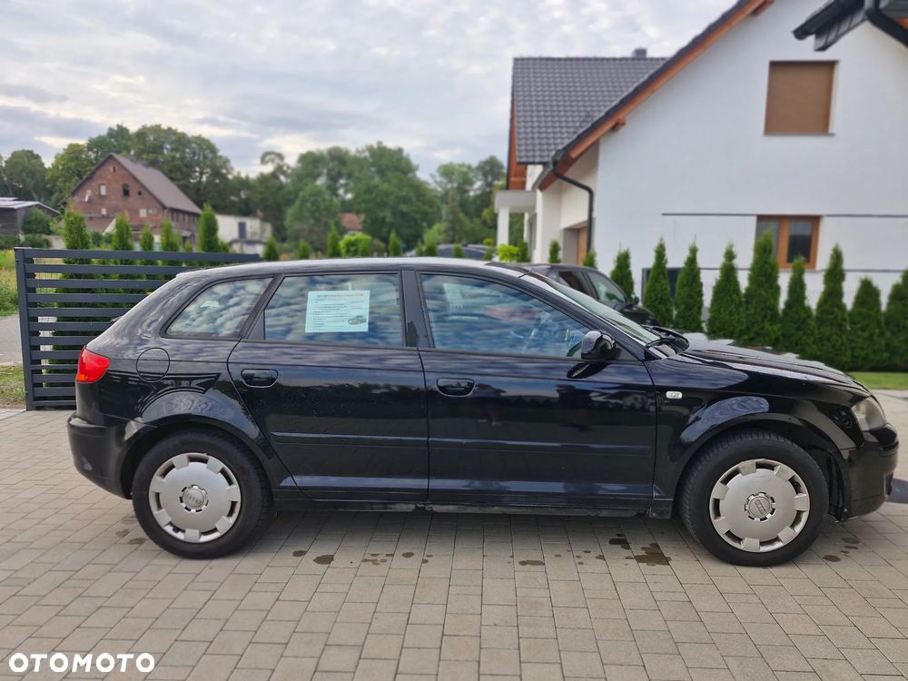 Audi A3 Sportback - 4