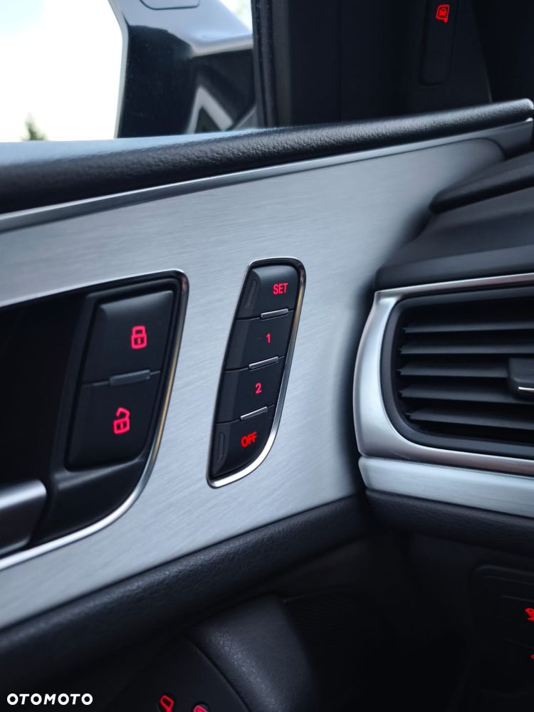 Audi A6 Avant 3.0 TDI Quattro S tronic - 32