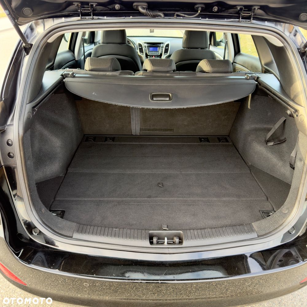 Hyundai i30 1.4 Fifa World Cup Edition - 21