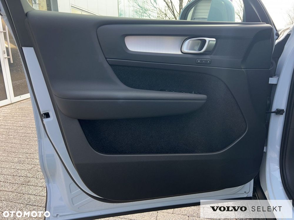 Volvo XC 40 B3 B DKG Core - 11