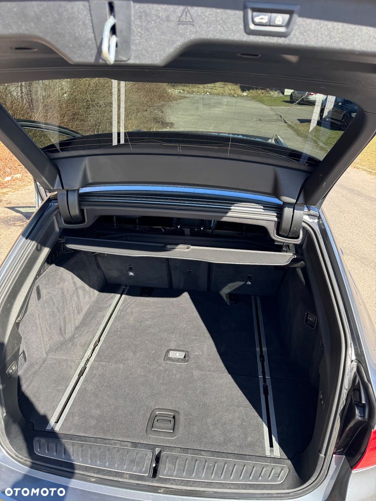 BMW Seria 5 520d xDrive M Sport sport - 12