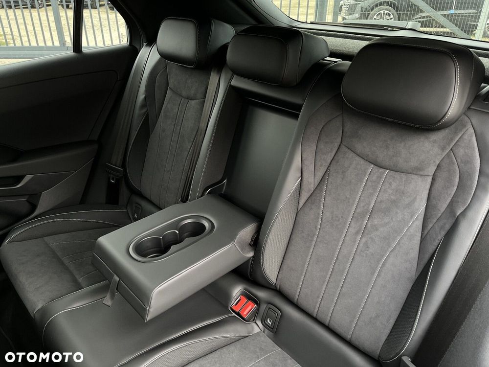 Volkswagen T-Roc - 27