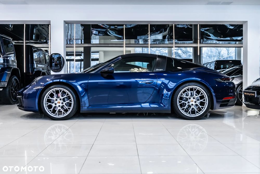 Porsche 911 Targa 4 - 11