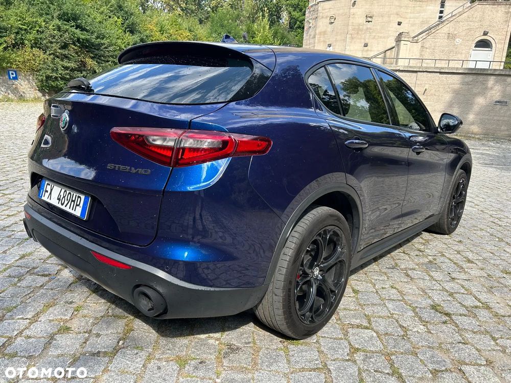Alfa Romeo Stelvio 2.2 Diesel 16V AT8 Q4 Business - 7