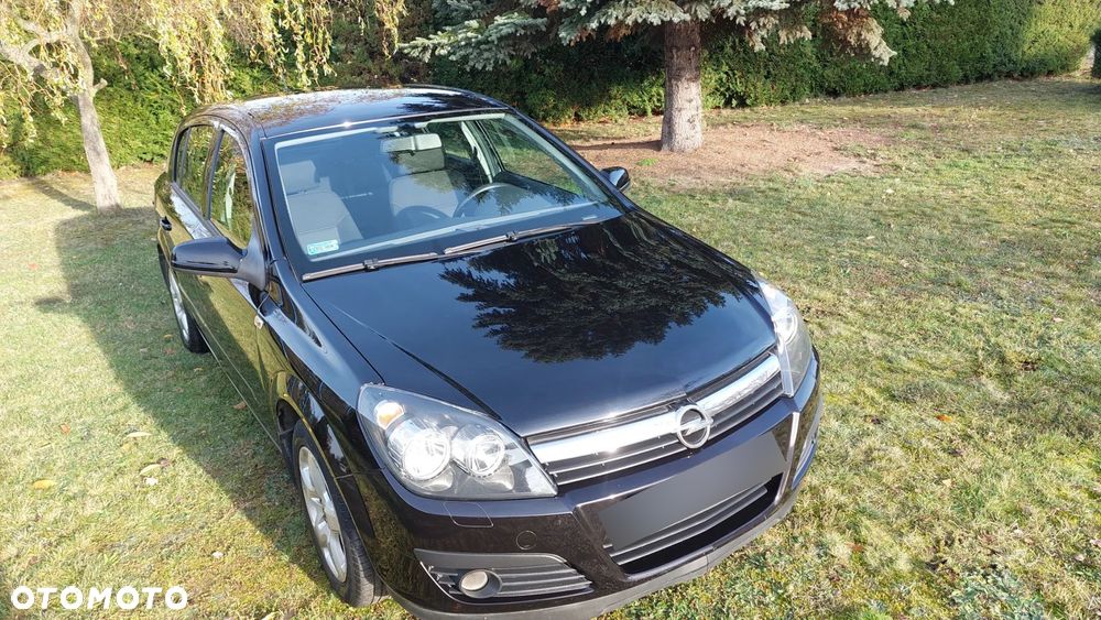 Opel Astra 1.6 Enjoy - 1