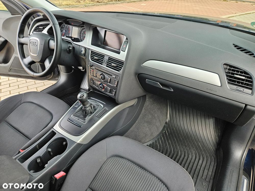 Audi A4 Avant 1.8 TFSI Attraction - 10