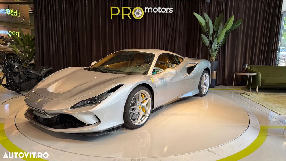 Ferrari F8 - 14